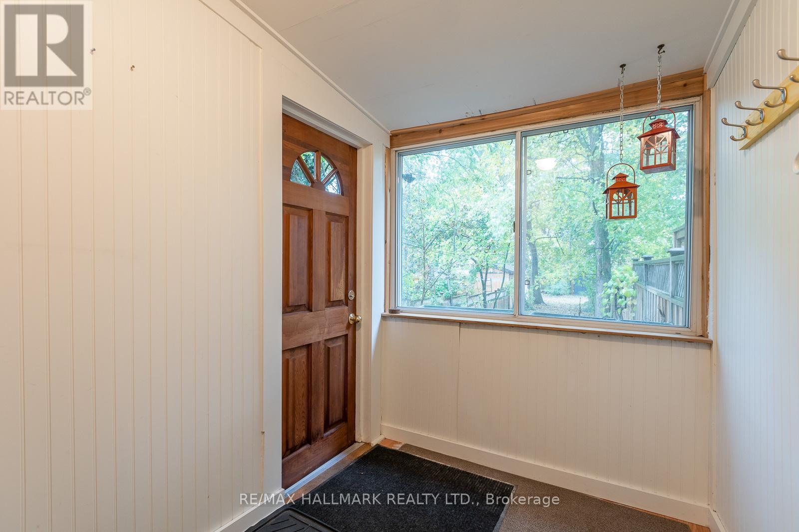 70 Lawlor Avenue, Toronto, Ontario  M4E 3L7 - Photo 14 - E12814814