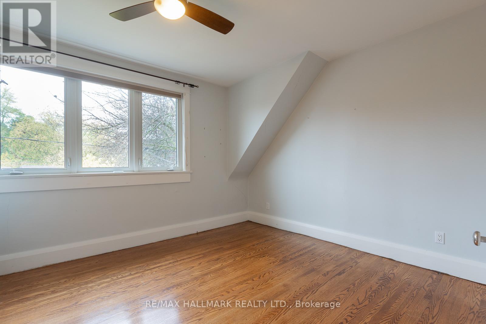 70 Lawlor Avenue, Toronto, Ontario  M4E 3L7 - Photo 21 - E12814814