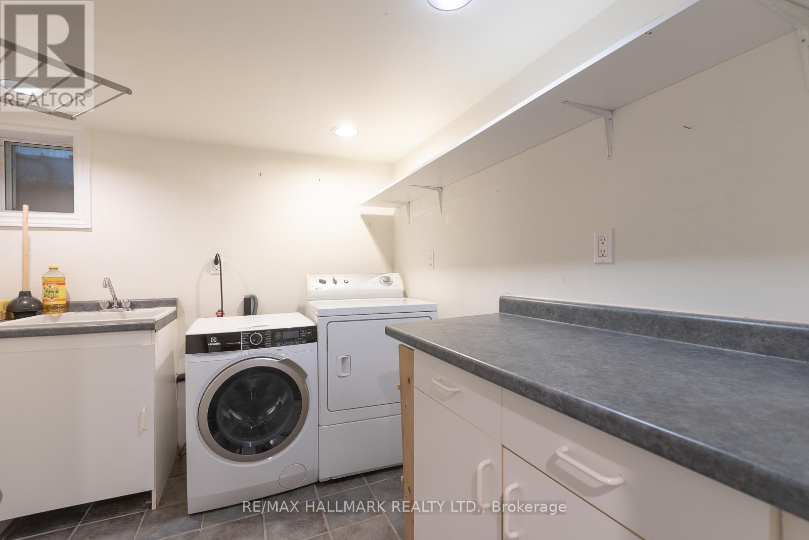 70 Lawlor Avenue, Toronto, Ontario  M4E 3L7 - Photo 29 - E12814814