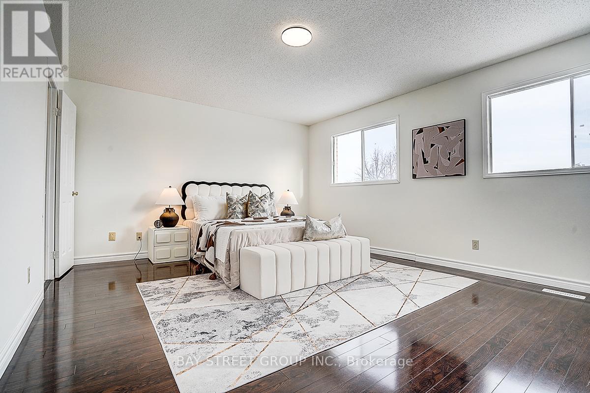 203 Roxanne Crescent, Toronto, Ontario  M1V 4G4 - Photo 22 - E12814910