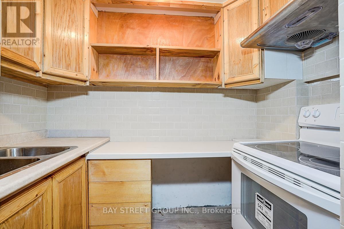 203 Roxanne Crescent, Toronto, Ontario  M1V 4G4 - Photo 34 - E12814910