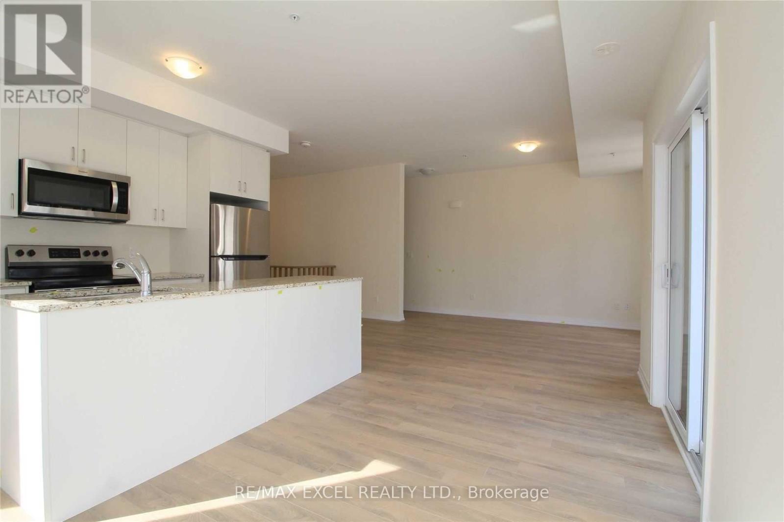 304 - 2635 William Jackson Drive, Pickering, Ontario  L1P 2V8 - Photo 3 - E12814930