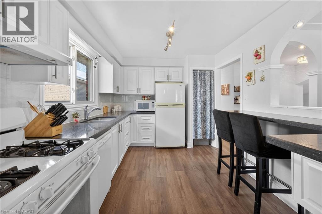 327 Eaglewood Drive, Hamilton, Ontario  L8W 1Z2 - Photo 14 - 40807089