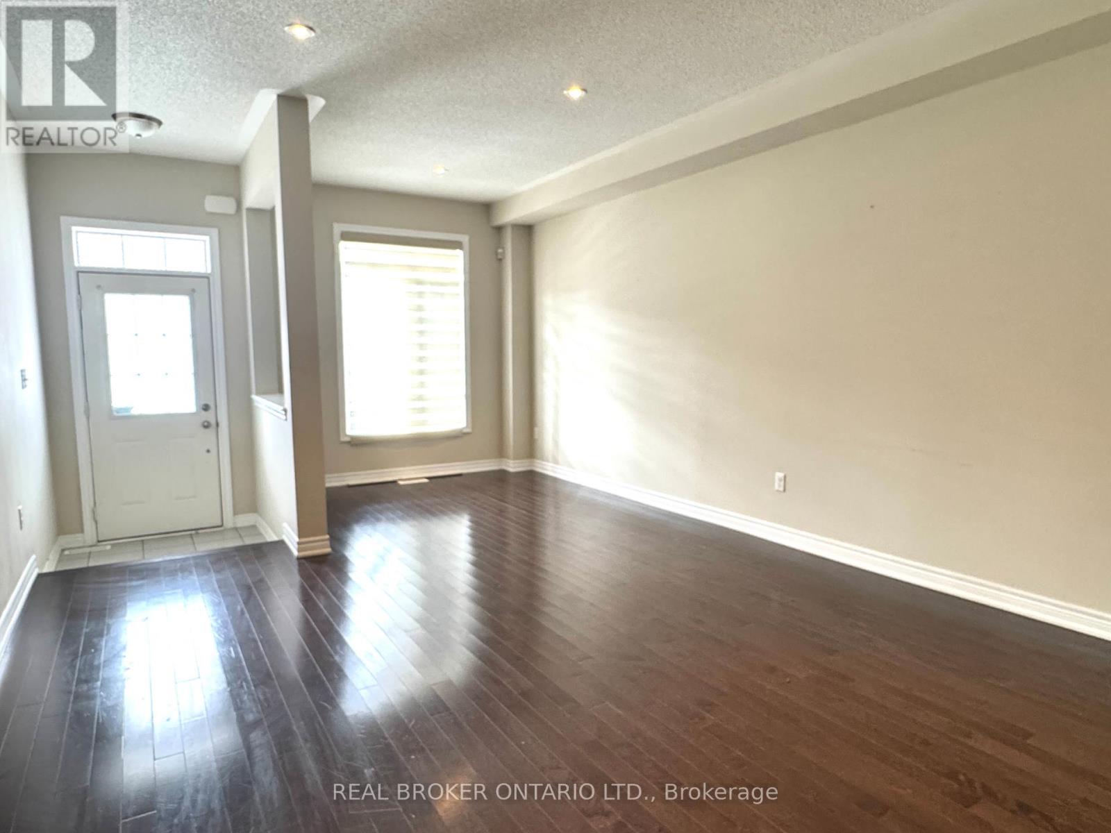 3 Brock Avenue, Markham, Ontario  L6C 0W2 - Photo 7 - N12814820