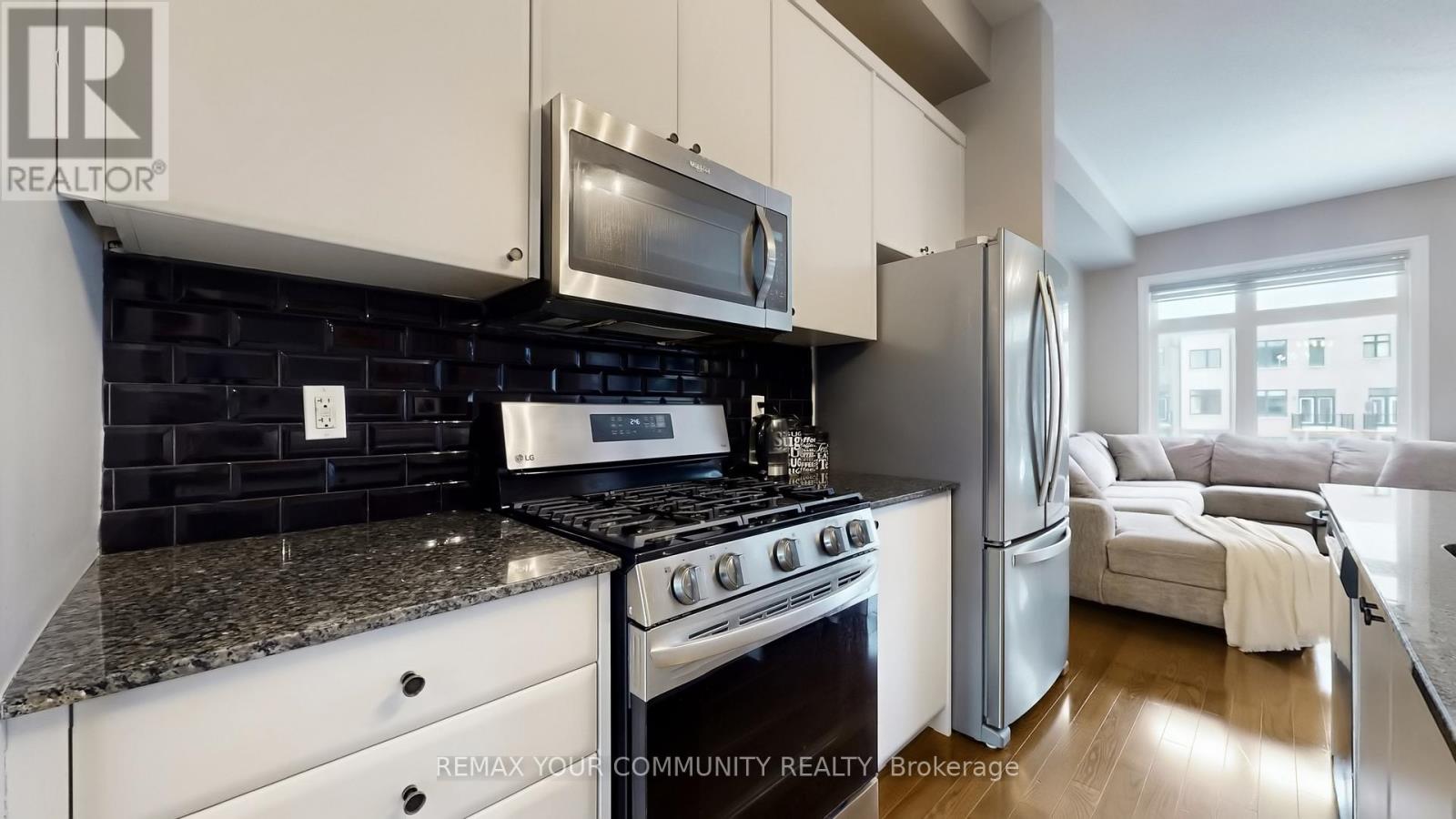 251 Thomas Cook Avenue, Vaughan, Ontario  L6A 5A1 - Photo 7 - N12814828