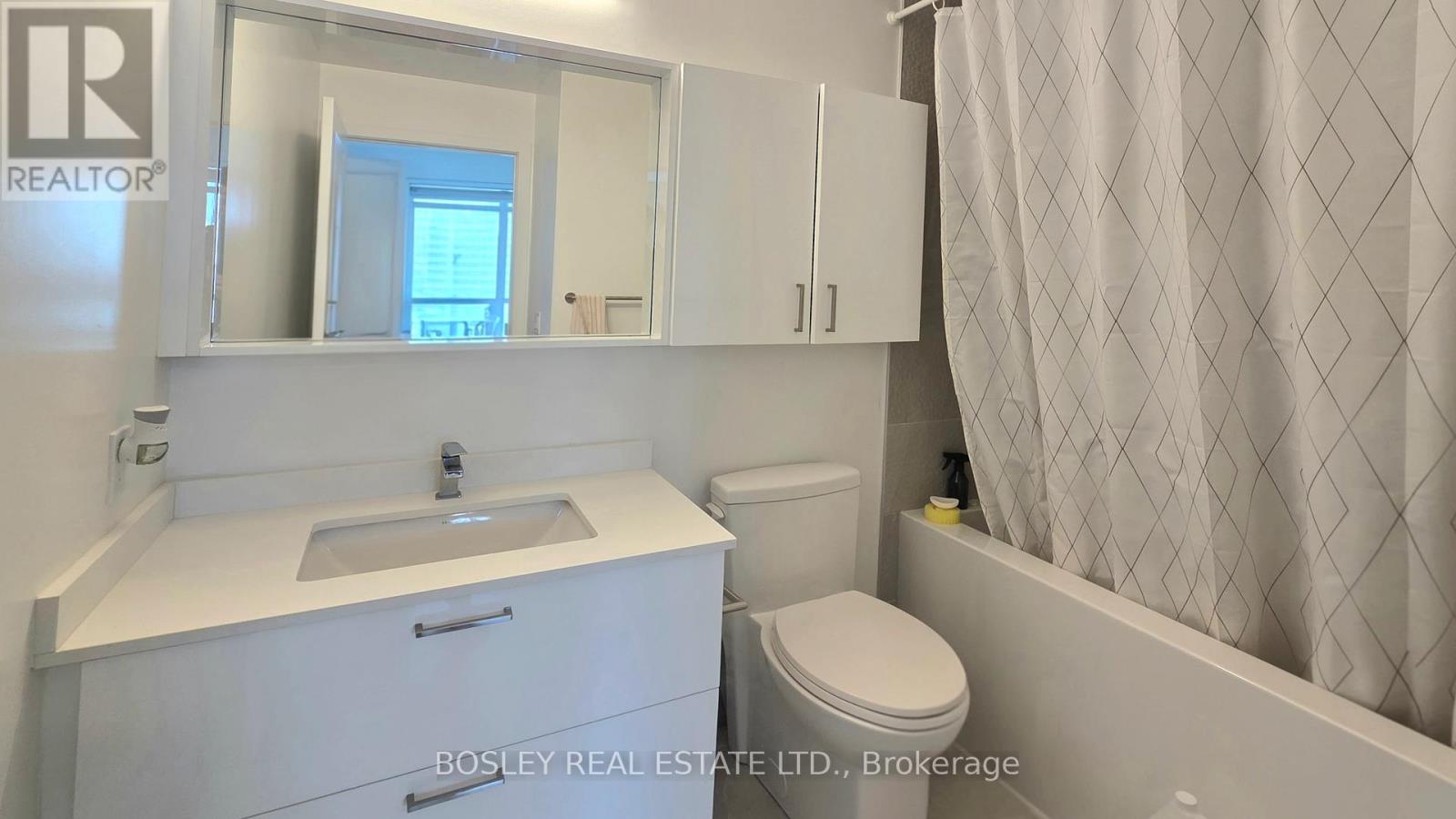 305 - 30 Upper Mall Way, Vaughan, Ontario  L4J 0L7 - Photo 9 - N12814890