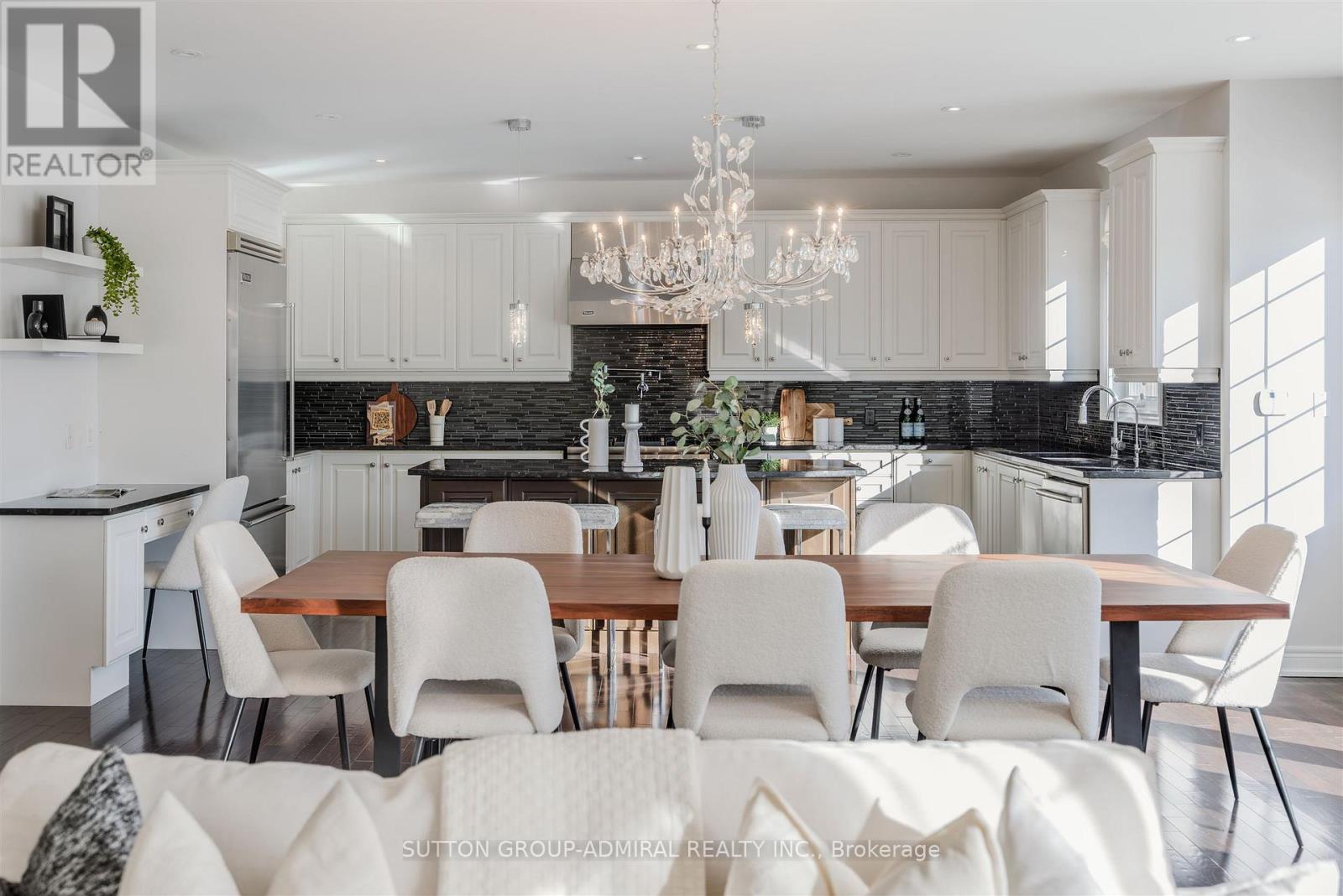 22 James Bowman Court, King, Ontario  L7B 0A2 - Photo 6 - N12814894