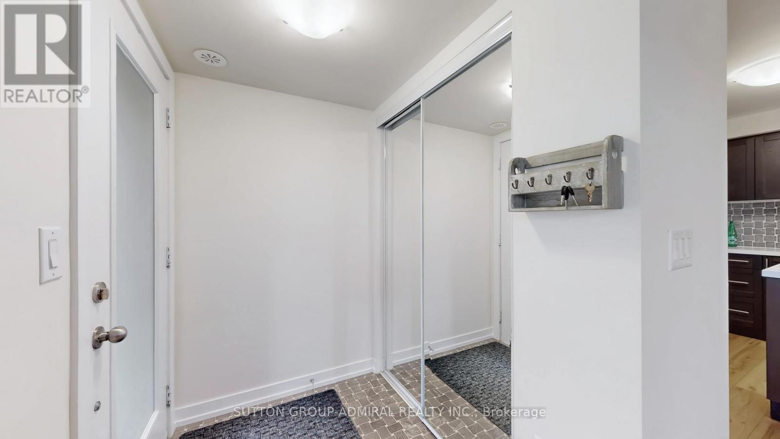 2527 - 30 Westmeath Lane, Markham, Ontario  L6B 1N5 - Photo 6 - N12814900