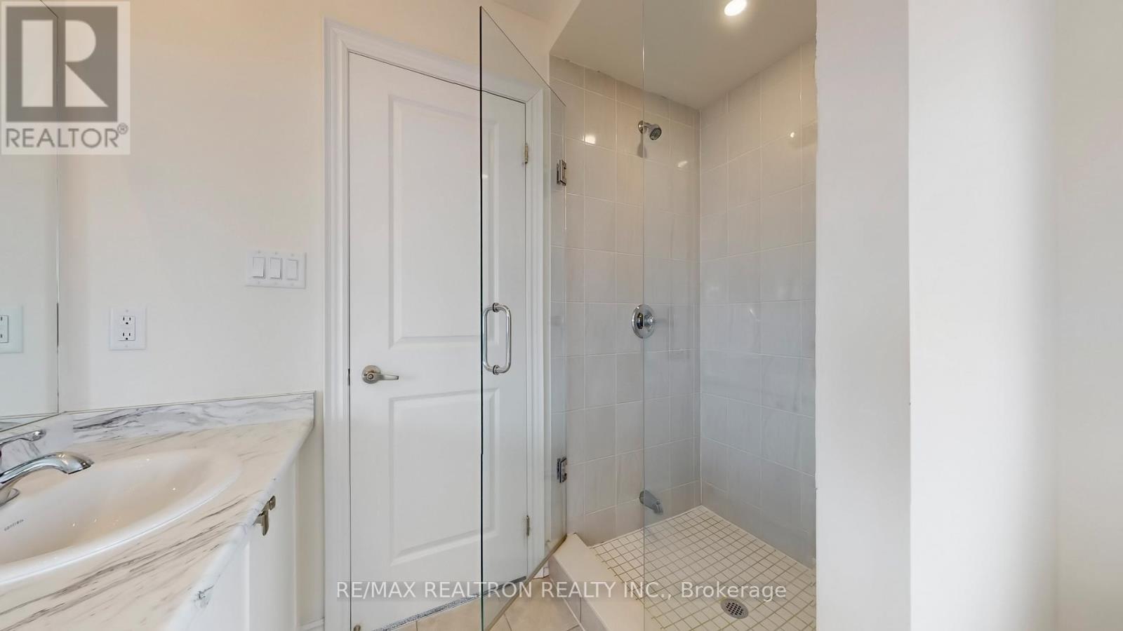 46 Mac Campbell Way, Bradford West Gwillimbury, Ontario  L3Z 4M7 - Photo 24 - N12814934