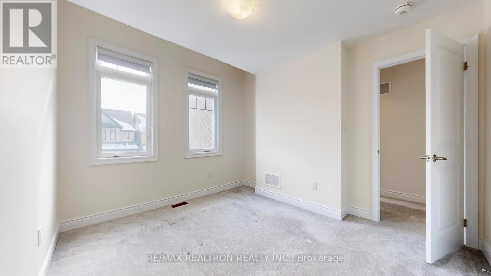 46 Mac Campbell Way, Bradford West Gwillimbury, Ontario  L3Z 4M7 - Photo 29 - N12814934