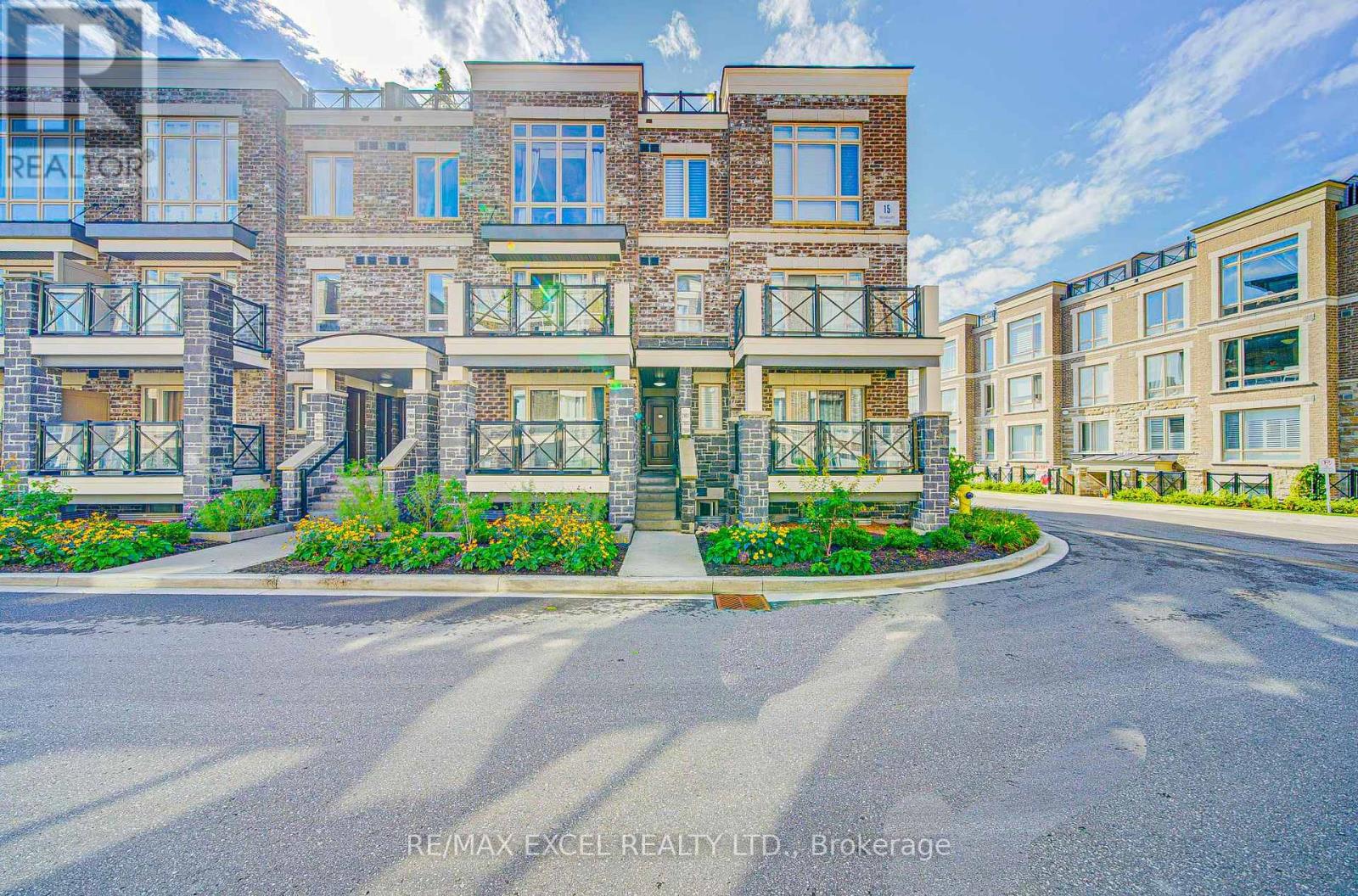 2904 - 15 WESTMEATH LANE, Markham, Ontario