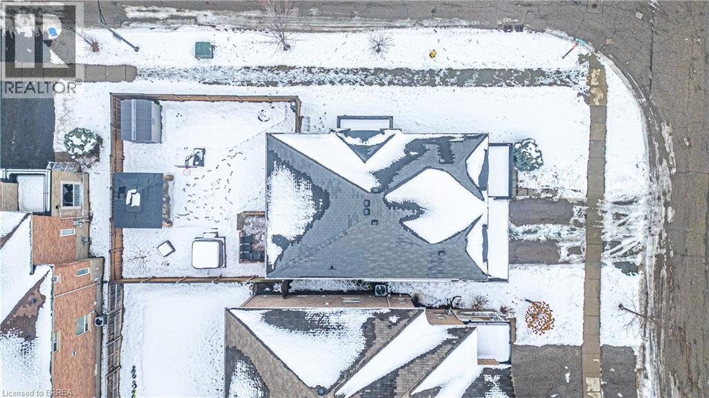 241 Thomas Avenue, Brantford, Ontario  N3S 0E1 - Photo 5 - 40794255