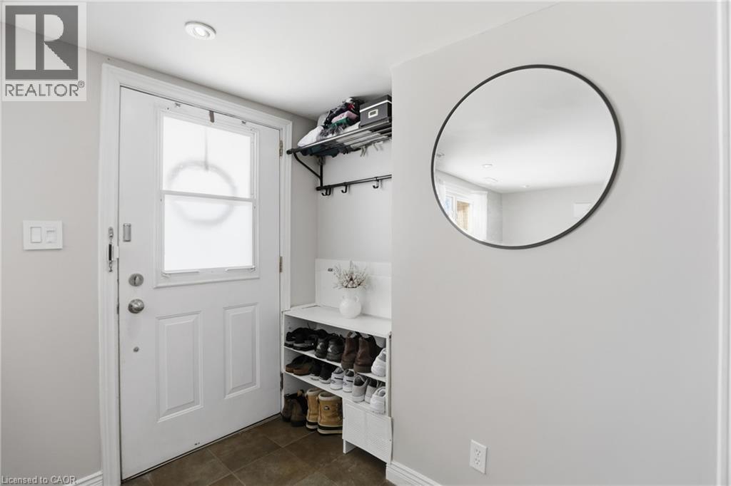 25 Delena Avenue N, Hamilton, Ontario  L8H 6B5 - Photo 7 - 40801394