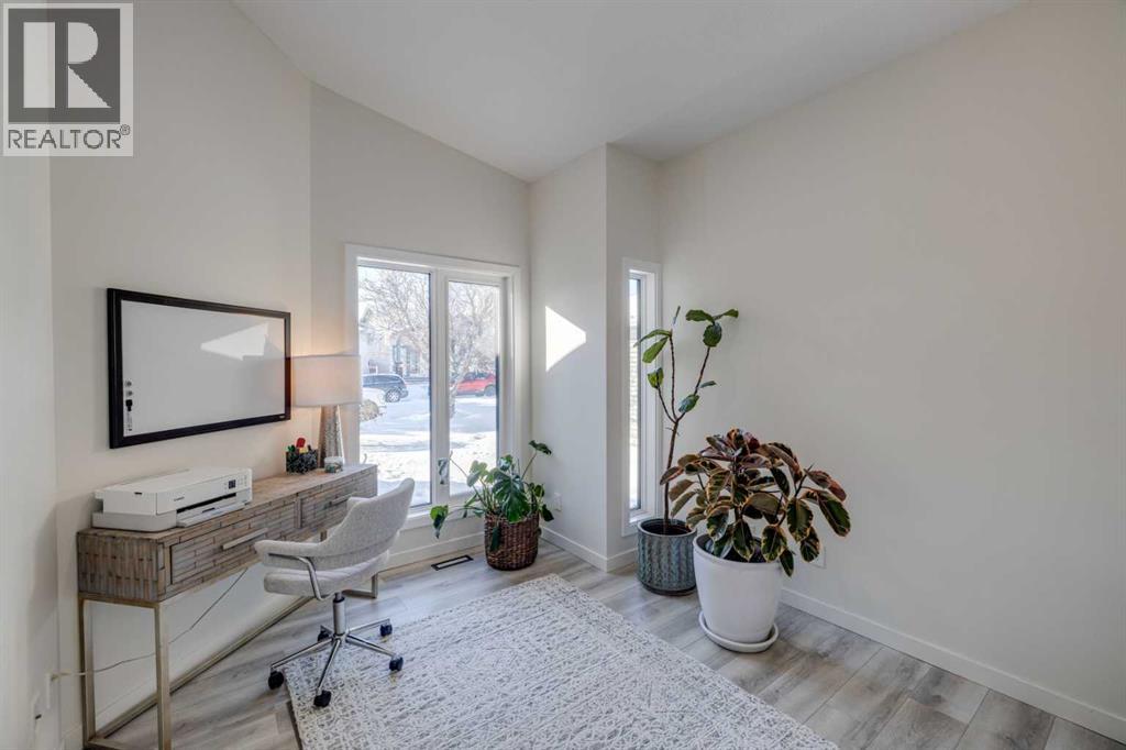 10 Somerside Manor Sw, Calgary, Alberta  T2Y 3G5 - Photo 10 - A2287395