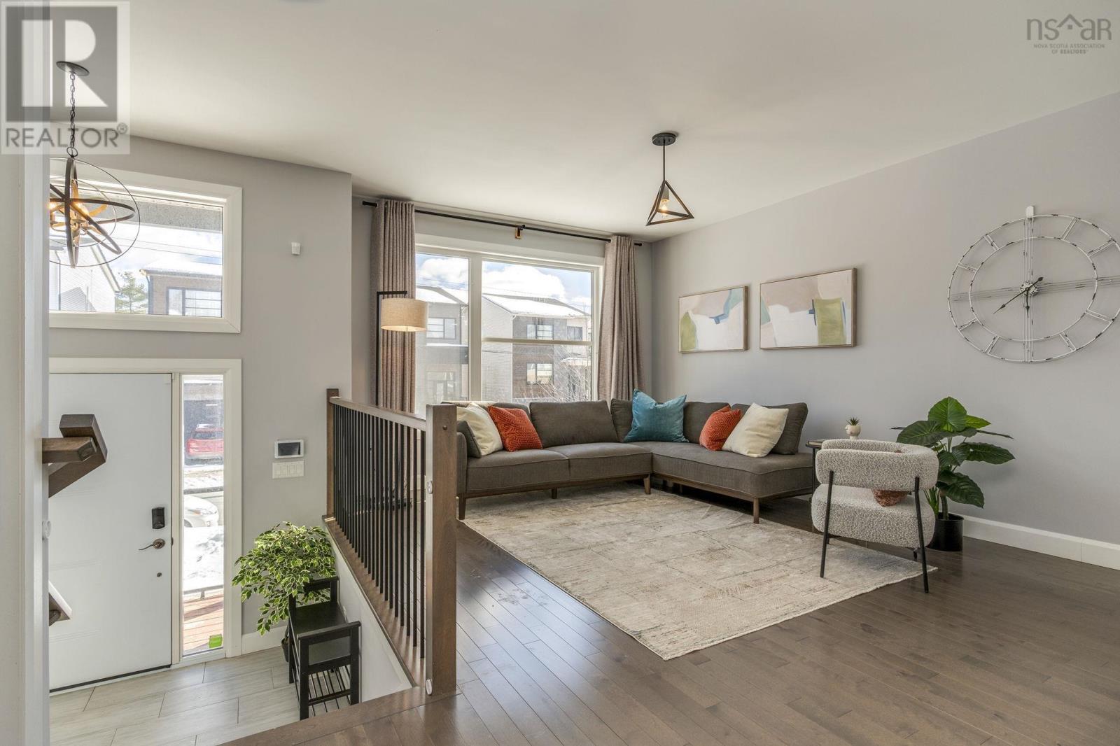 307 Fleetview Drive, Halifax, Nova Scotia  B3M 4V4 - Photo 3 - 202603294