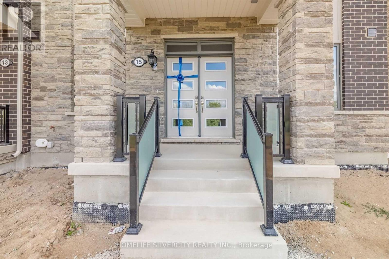 15 Summer Wind Lane, Brampton, Ontario  L7A 0Y4 - Photo 6 - W12814840