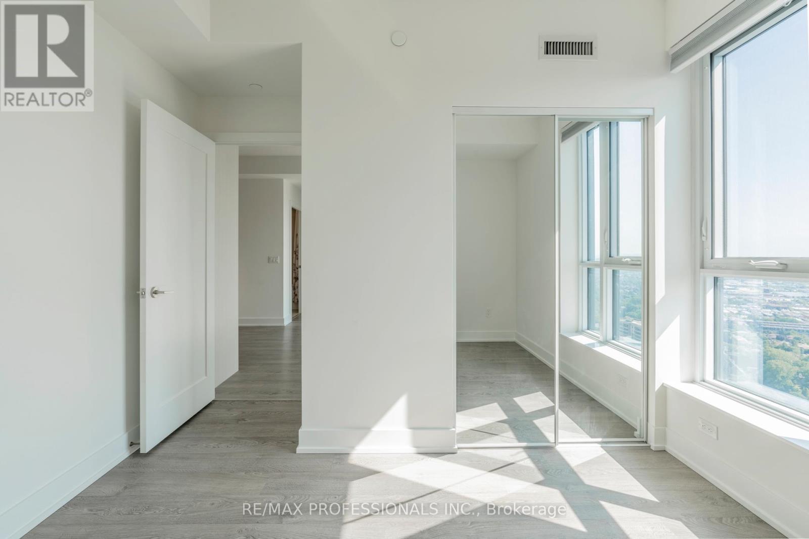 4110 - 7 Mabelle Avenue, Toronto, Ontario  M9A 0C9 - Photo 17 - W12814850