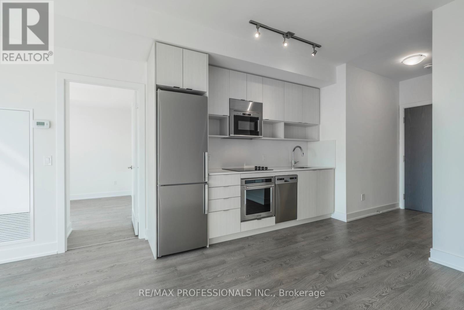 4110 - 7 Mabelle Avenue, Toronto, Ontario  M9A 0C9 - Photo 6 - W12814850