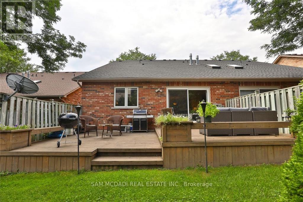 46 - 223 Rebecca Street, Oakville, Ontario  L6K 3Y2 - Photo 39 - W12814892