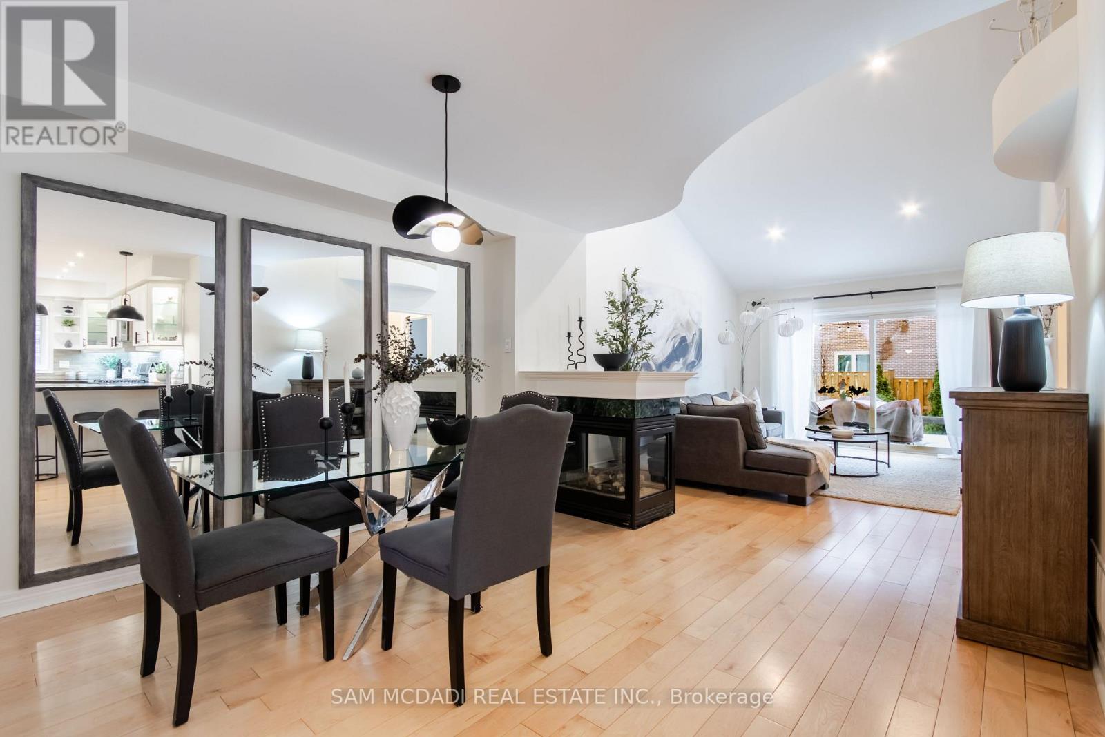 46 - 223 Rebecca Street, Oakville, Ontario  L6K 3Y2 - Photo 4 - W12814892