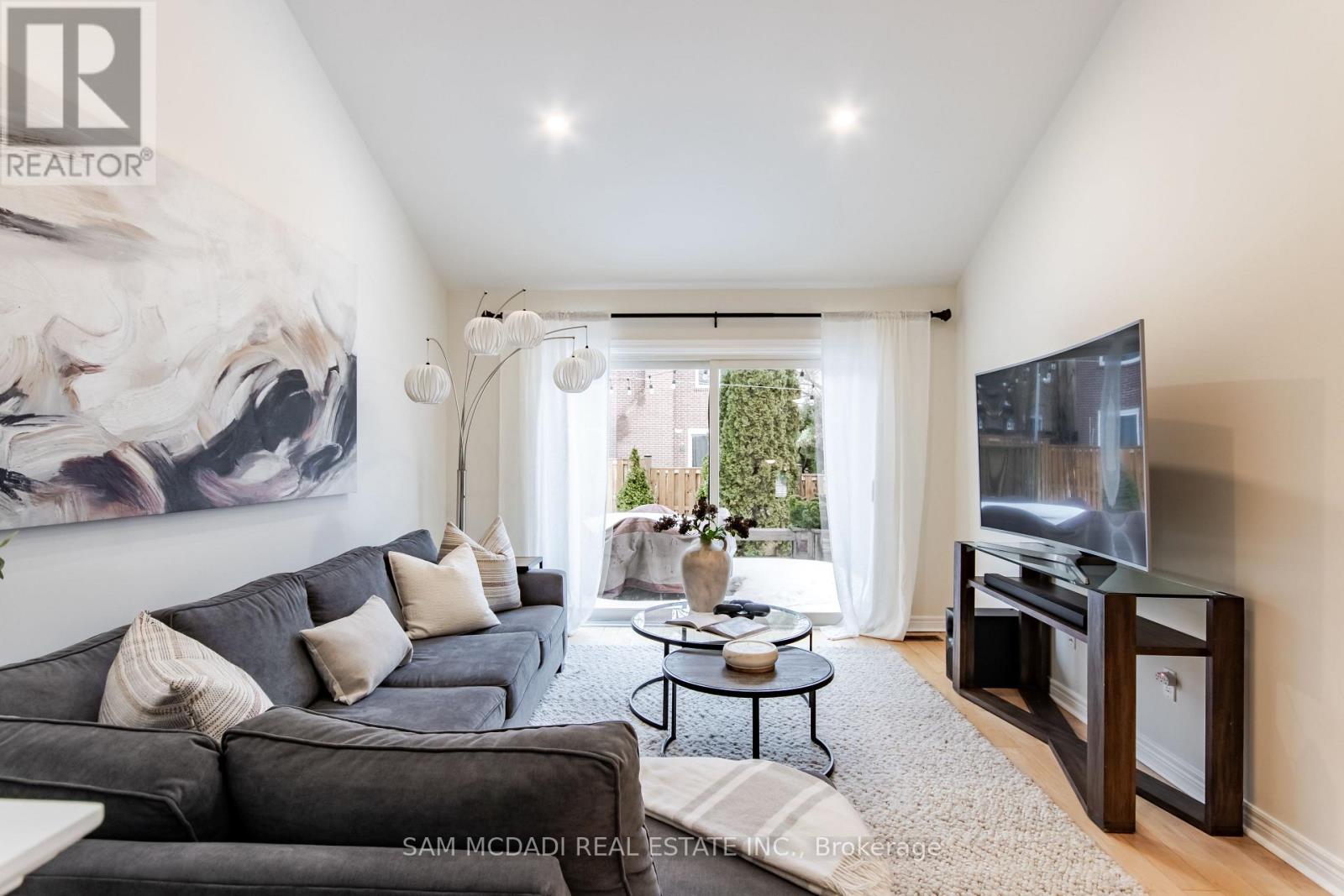 46 - 223 Rebecca Street, Oakville, Ontario  L6K 3Y2 - Photo 9 - W12814892