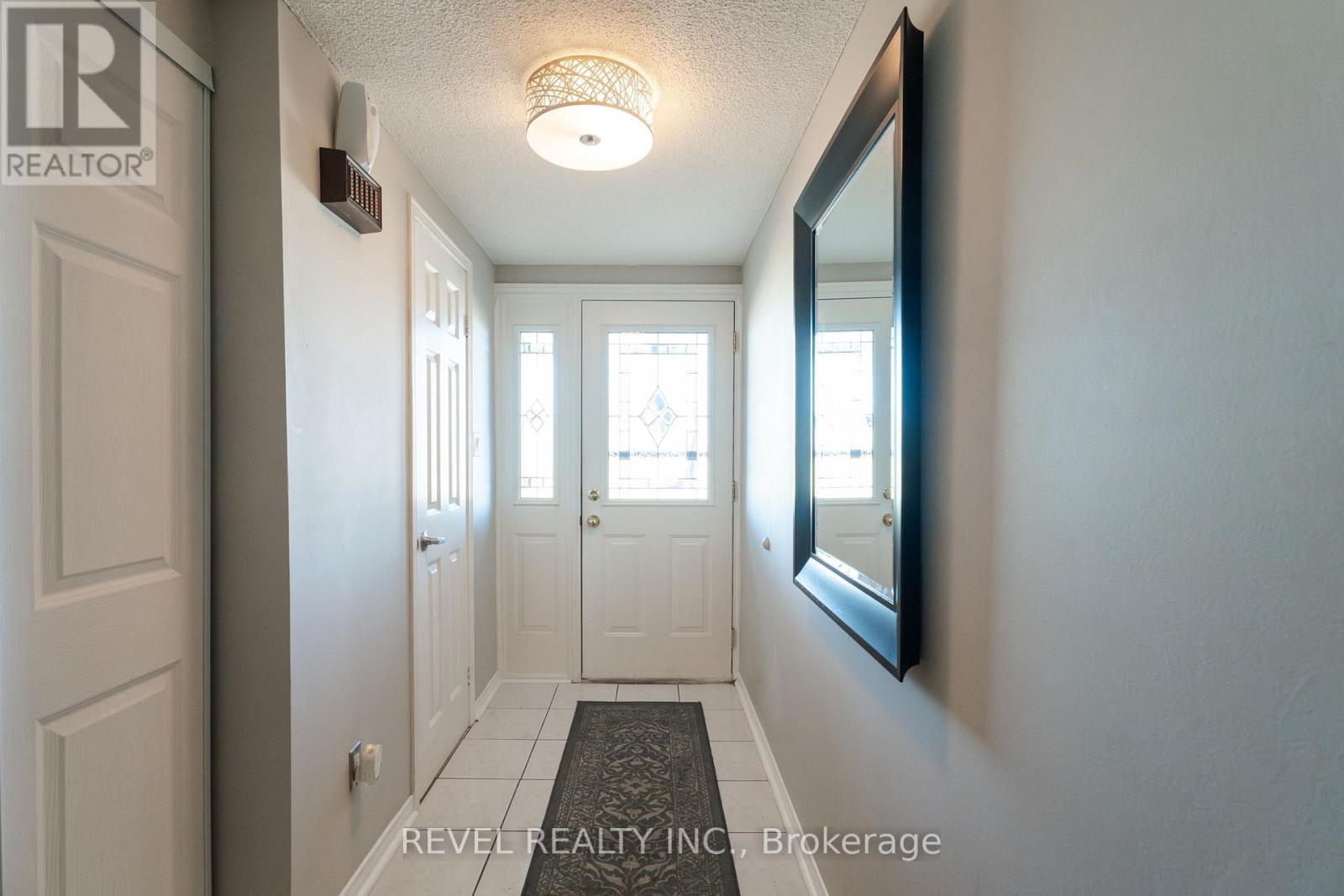 57 - 3360 Council Ring Road, Mississauga, Ontario  L5L 2E4 - Photo 3 - W12814914