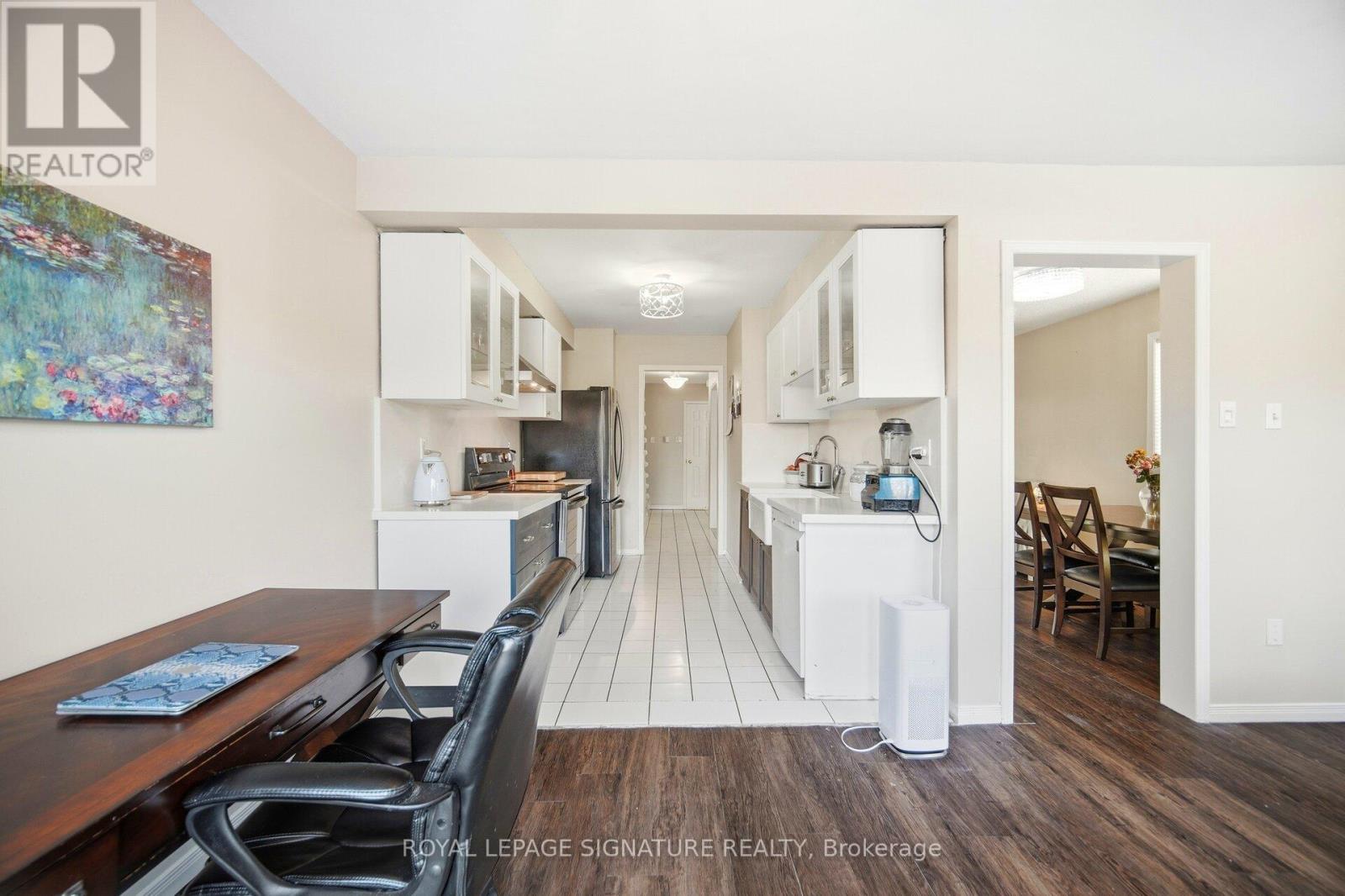 6945 Gracefield Drive, Mississauga, Ontario  L5N 6T9 - Photo 17 - W12814924