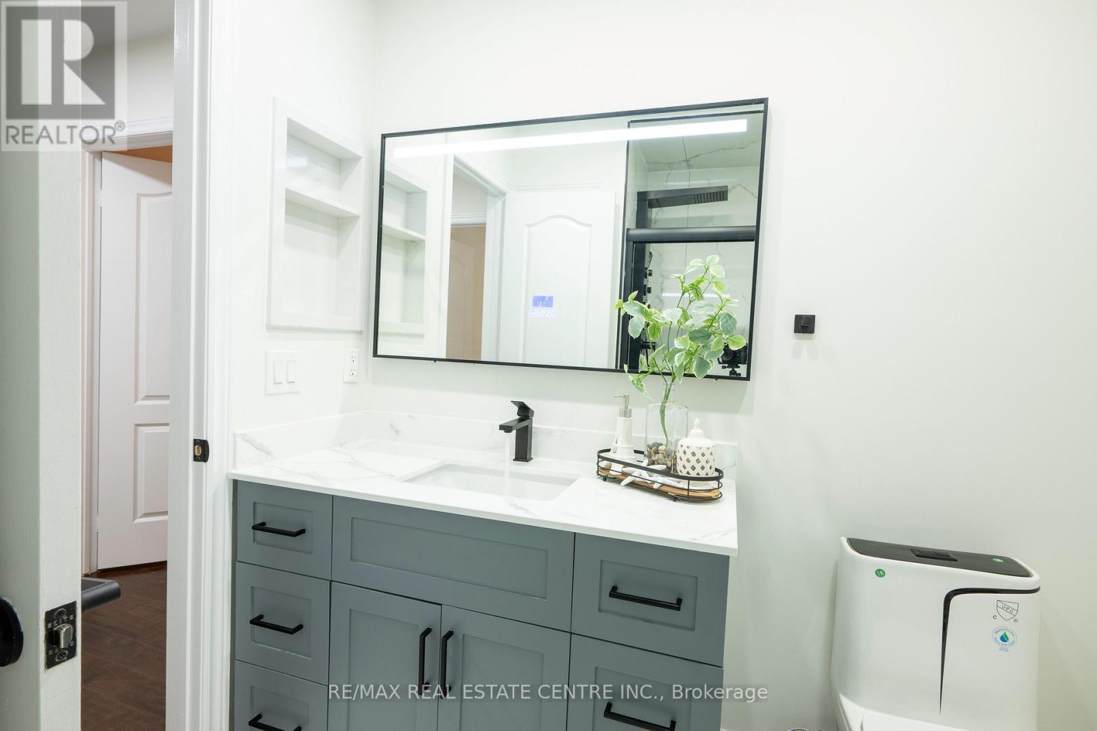 4 - 2360 Parkhaven Boulevard, Oakville, Ontario  L6H 7S6 - Photo 33 - W12814950