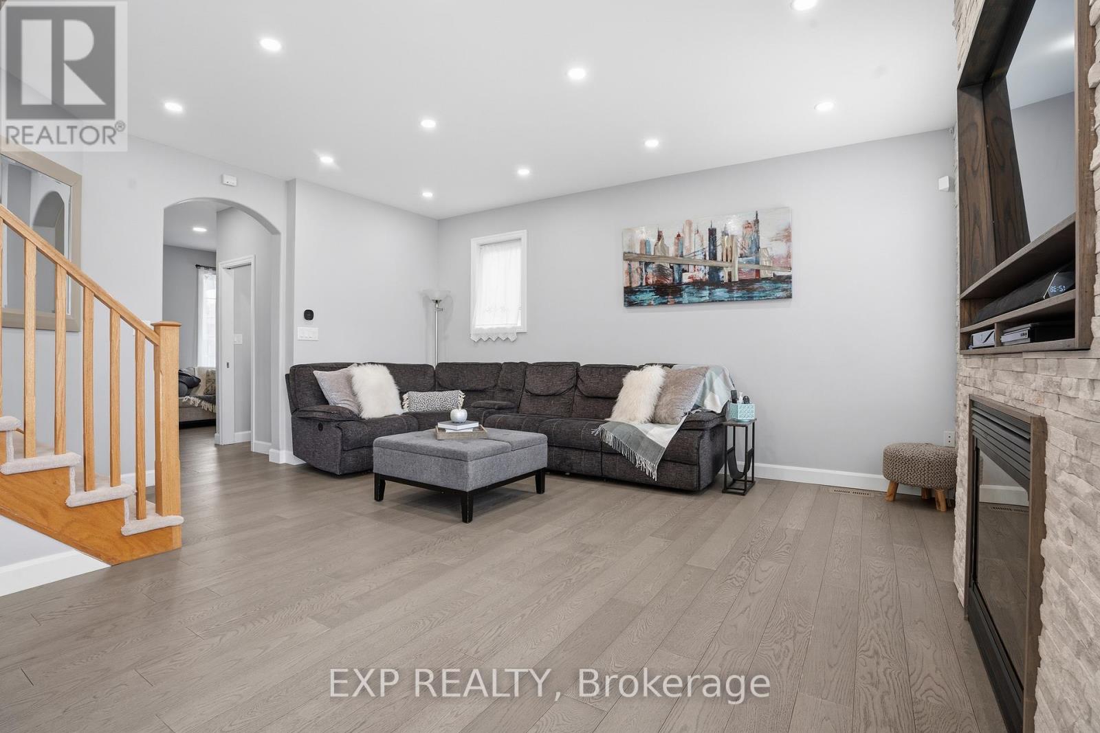 41 Monza Drive, Hamilton, Ontario  L6H 5R7 - Photo 12 - X12815046