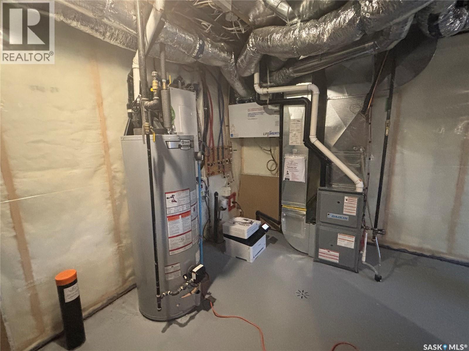 6 Butte Bay, Pilot Butte, Saskatchewan  S0G 3Z0 - Photo 48 - SK029077