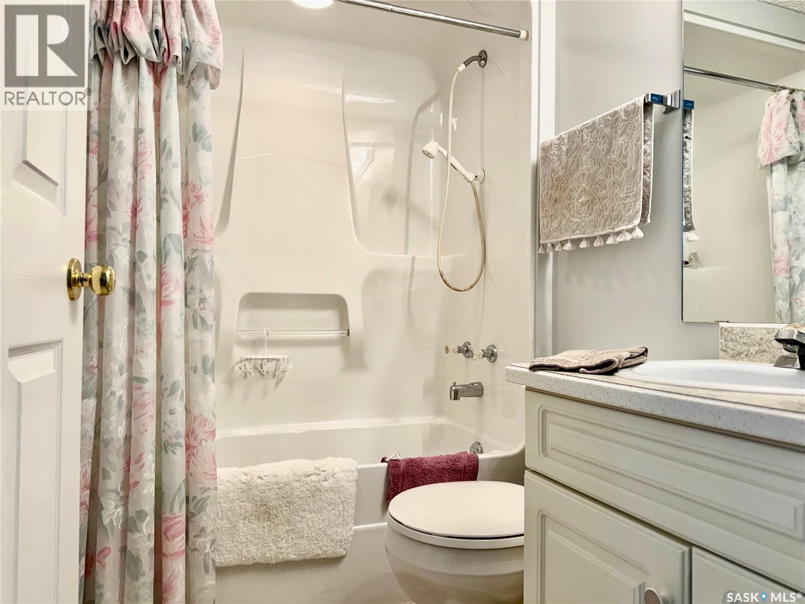 302 740 9th Street, Humboldt, Saskatchewan  S0K 2A0 - Photo 16 - SK029070