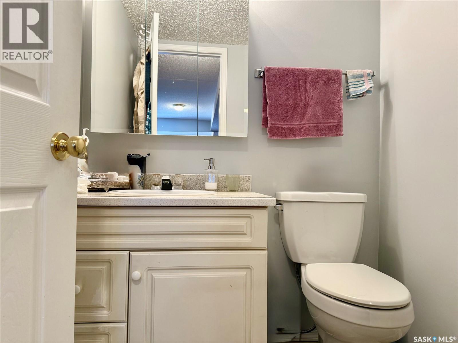 302 740 9th Street, Humboldt, Saskatchewan  S0K 2A0 - Photo 20 - SK029070