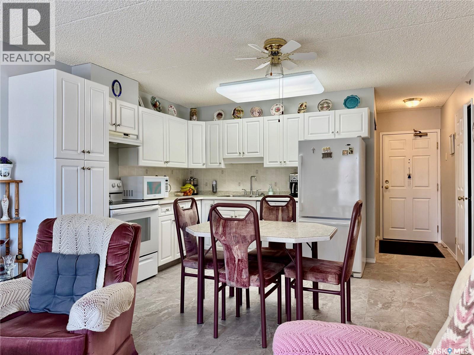 302 740 9th Street, Humboldt, Saskatchewan  S0K 2A0 - Photo 5 - SK029070