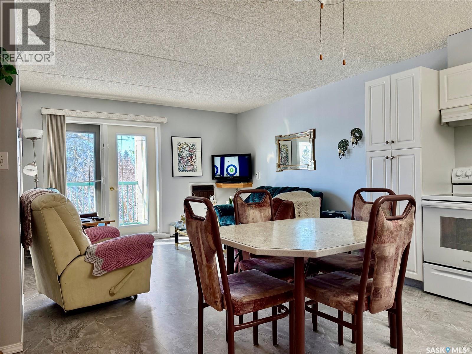 302 740 9th Street, Humboldt, Saskatchewan  S0K 2A0 - Photo 6 - SK029070