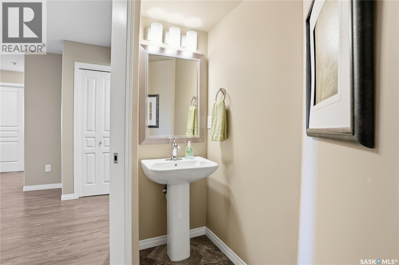 111 915 Kristjanson Road, Saskatoon, Saskatchewan  S7S 0B1 - Photo 31 - SK029043