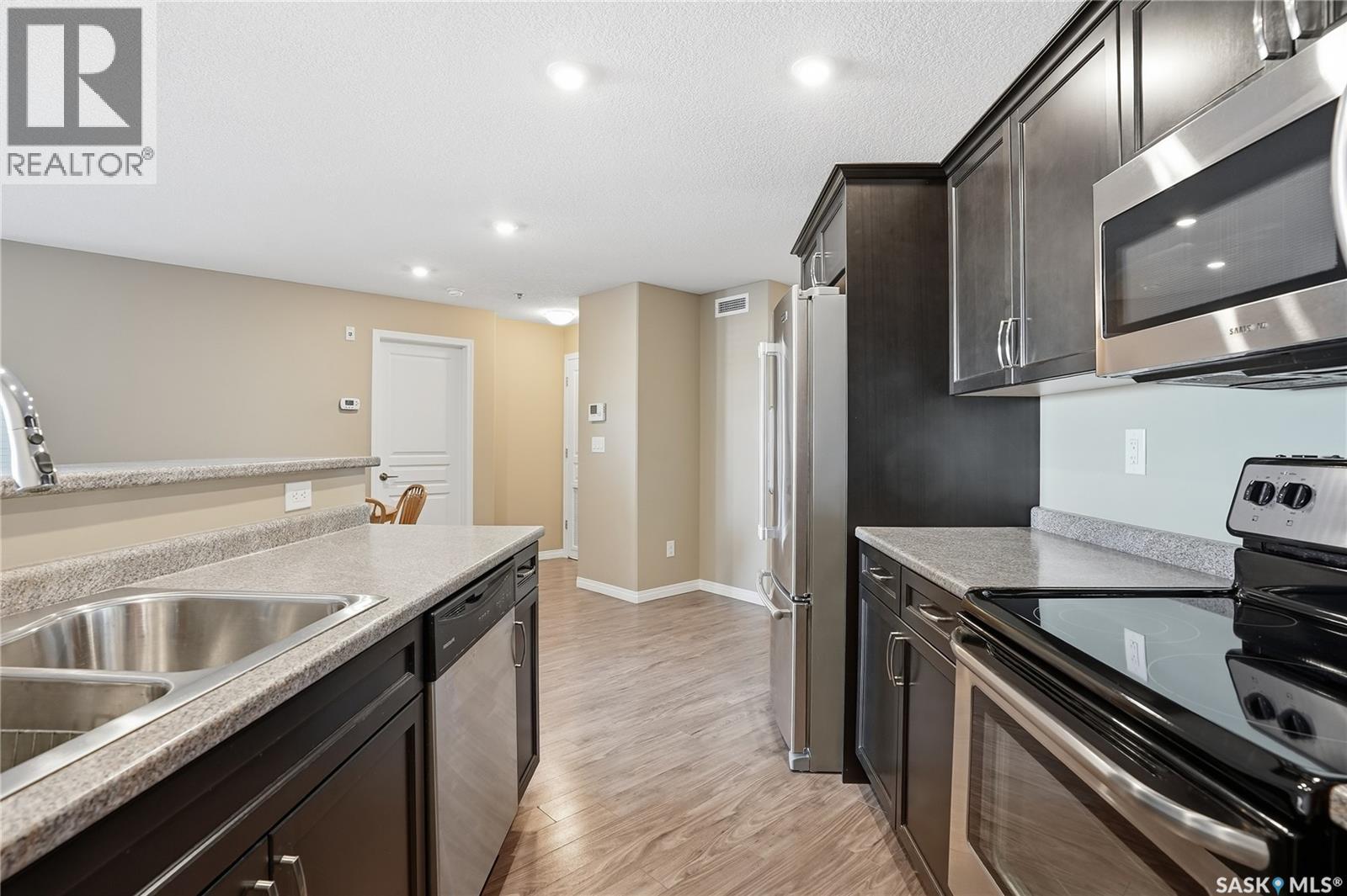 111 915 Kristjanson Road, Saskatoon, Saskatchewan  S7S 0B1 - Photo 9 - SK029043