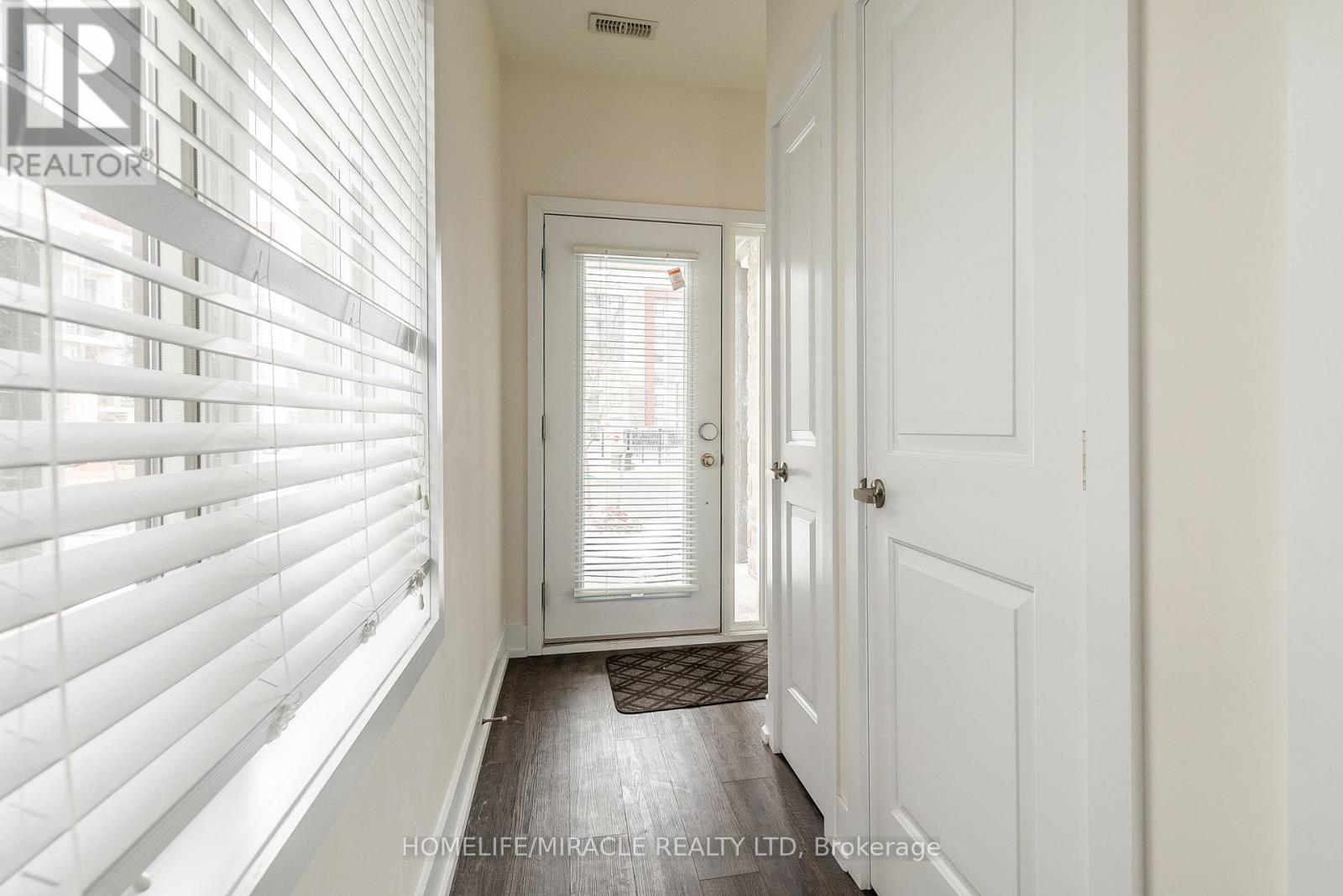 5 - 115 Shoreview Place, Hamilton, Ontario  L8E 0K4 - Photo 6 - X12814818