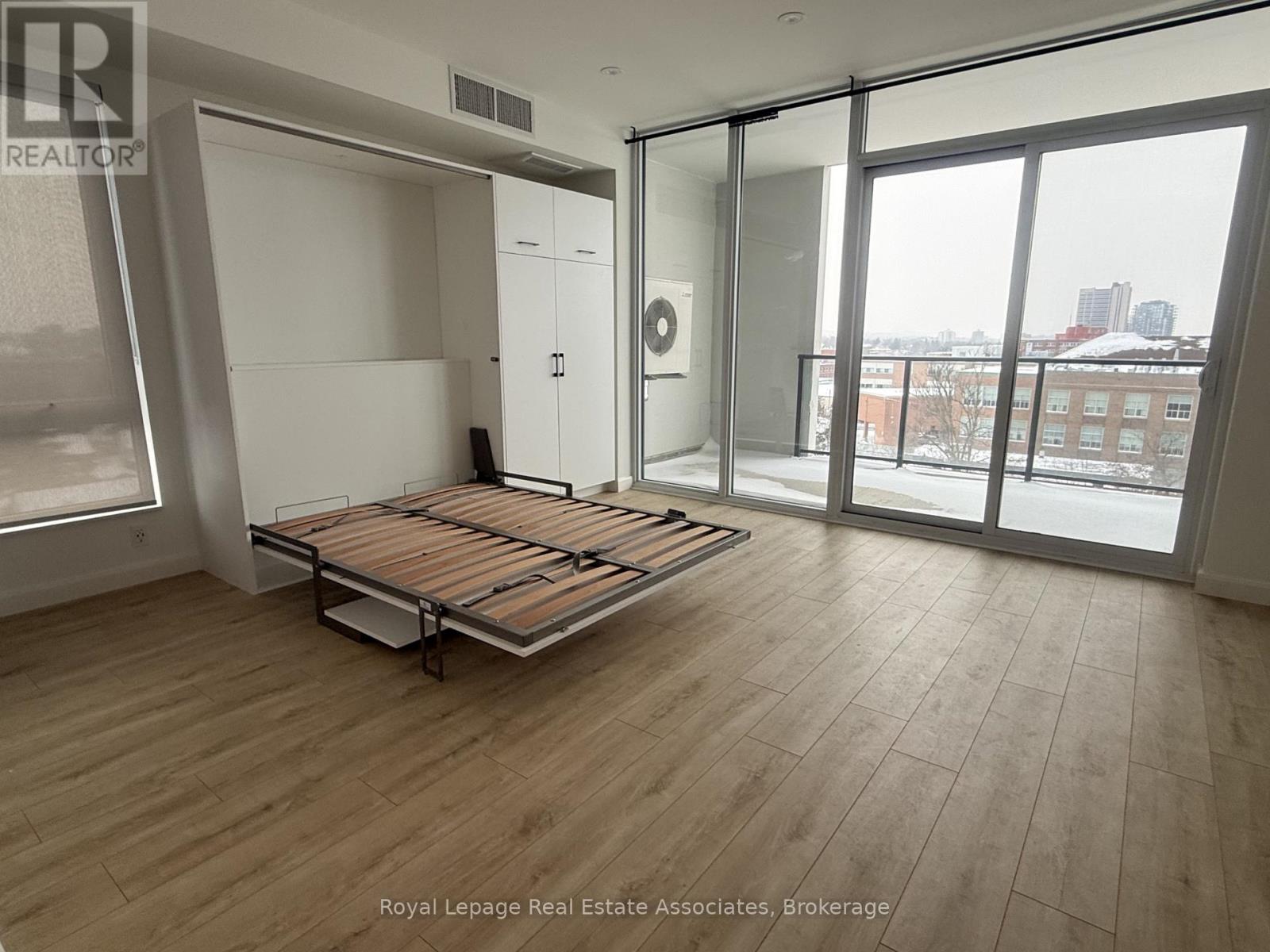 713 - 741 King Street, Kitchener, Ontario  N2G 1E9 - Photo 14 - X12814918