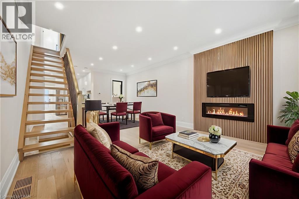 241 Maria Street, Toronto, Ontario  M6P 1W6 - Photo 14 - 40807088