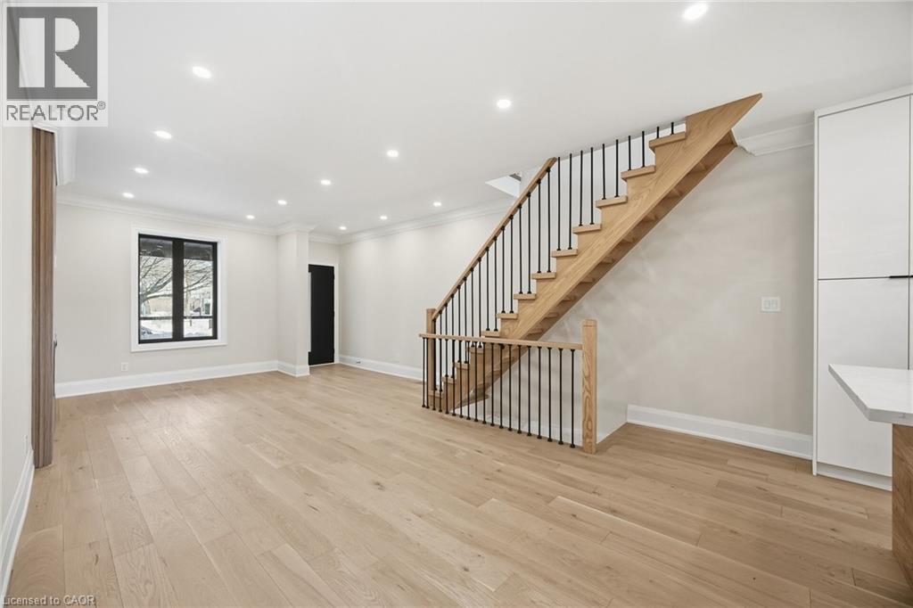 241 Maria Street, Toronto, Ontario  M6P 1W6 - Photo 7 - 40807088