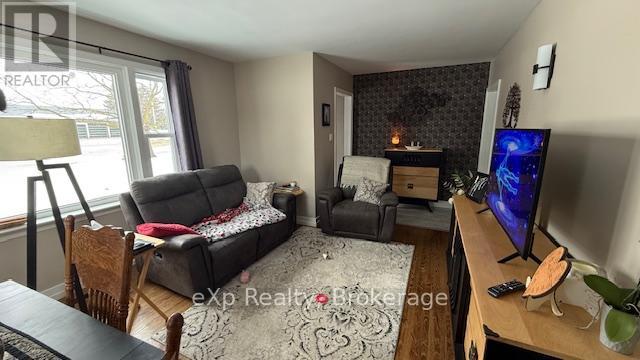 1043 9 Highway, South Bruce, Ontario  N0G 2J0 - Photo 10 - X12814984