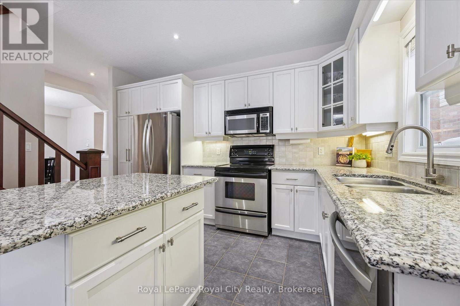 273 Carrington Drive, Guelph (Kortright West), Ontario  N1G 5H3 - Photo 12 - X12815040