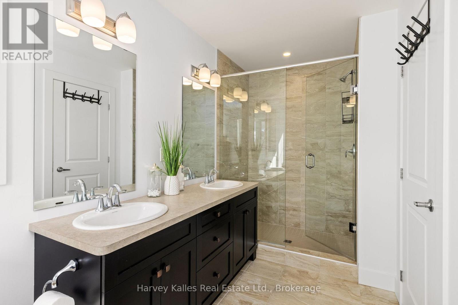 236 Yellow Birch Crescent, Blue Mountains, Ontario L9Y 0Z3 - Photo 22 - X12815148