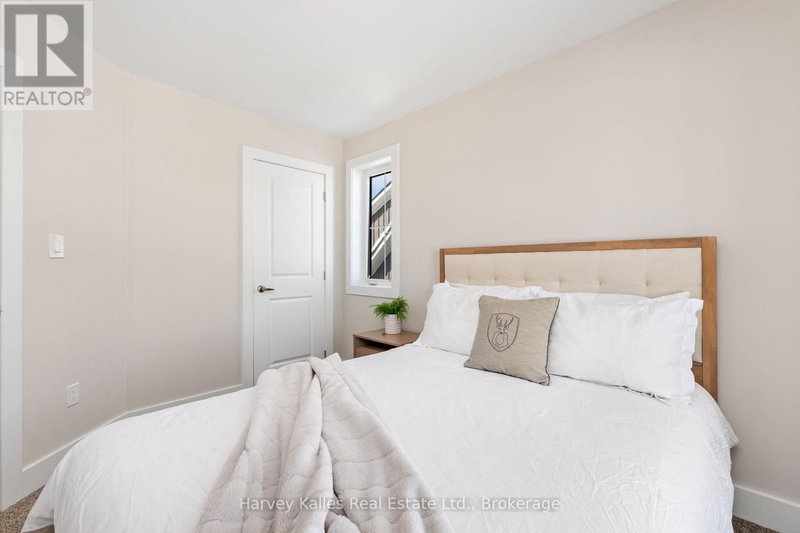 236 Yellow Birch Crescent, Blue Mountains, Ontario L9Y 0Z3 - Photo 27 - X12815148