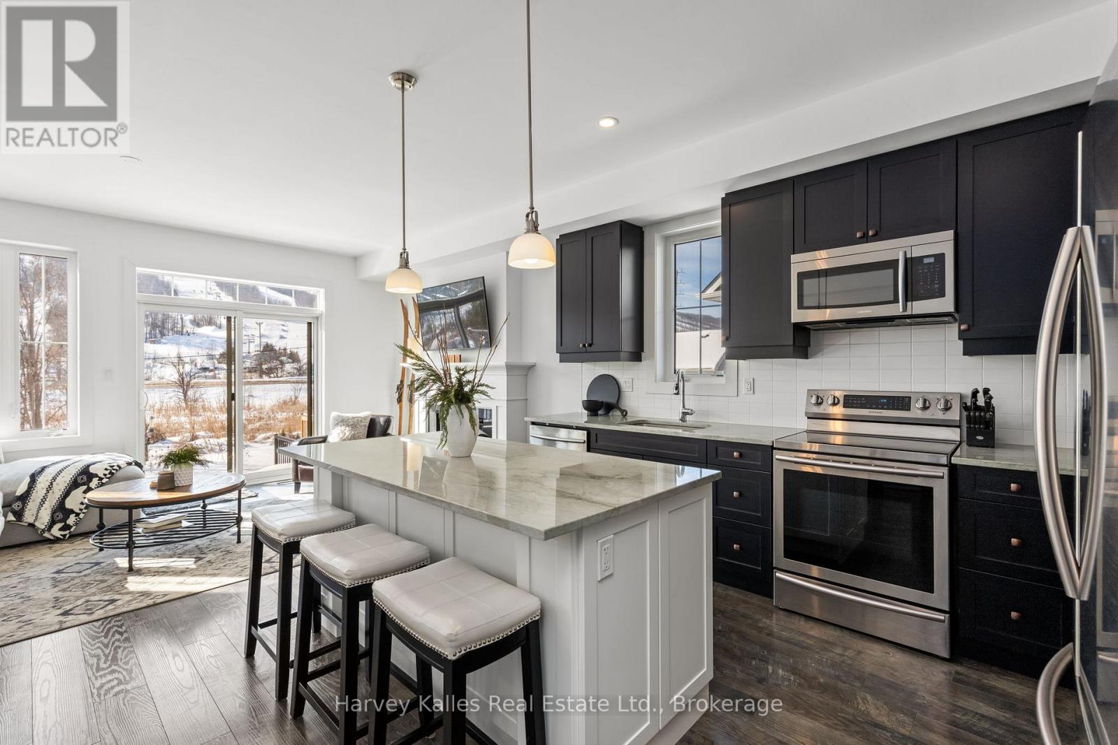 236 Yellow Birch Crescent, Blue Mountains, Ontario L9Y 0Z3 - Photo 6 - X12815148