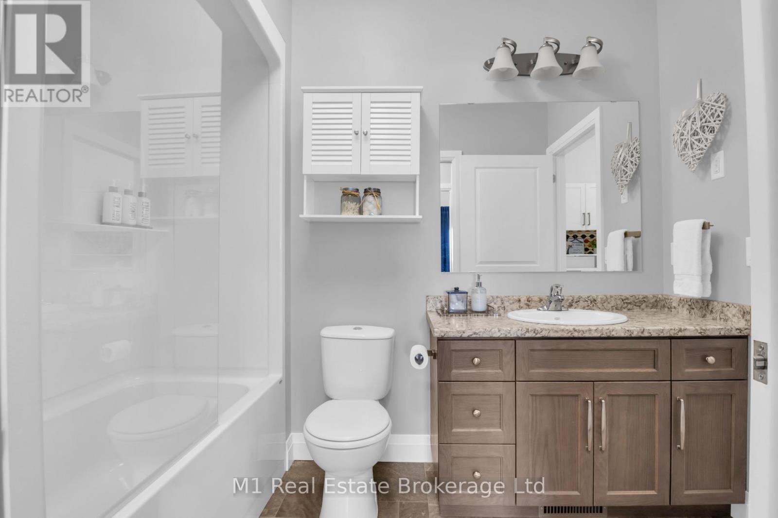 23 - 24 George Street, Minto, Ontario  N0G 1Z0 - Photo 14 - X12815166