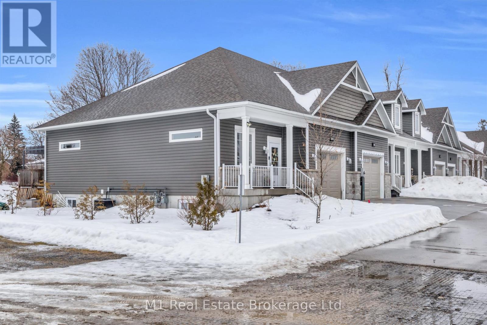 23 - 24 George Street, Minto, Ontario  N0G 1Z0 - Photo 2 - X12815166