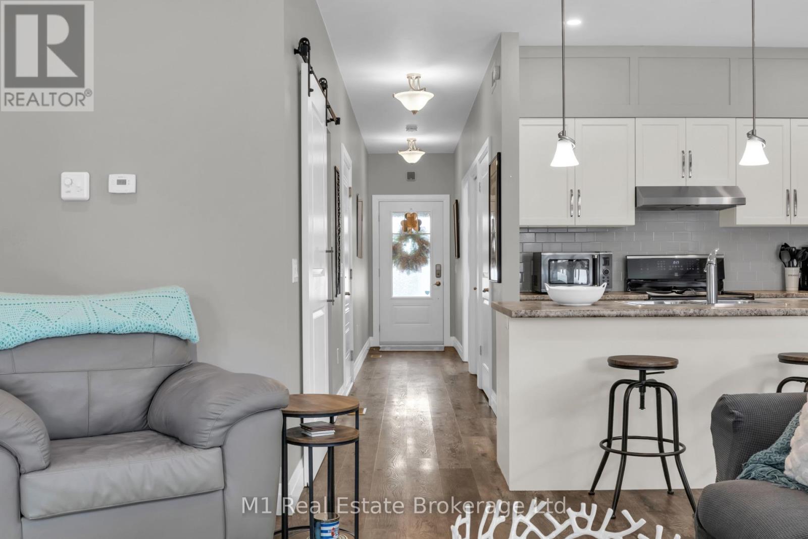 23 - 24 George Street, Minto, Ontario  N0G 1Z0 - Photo 4 - X12815166