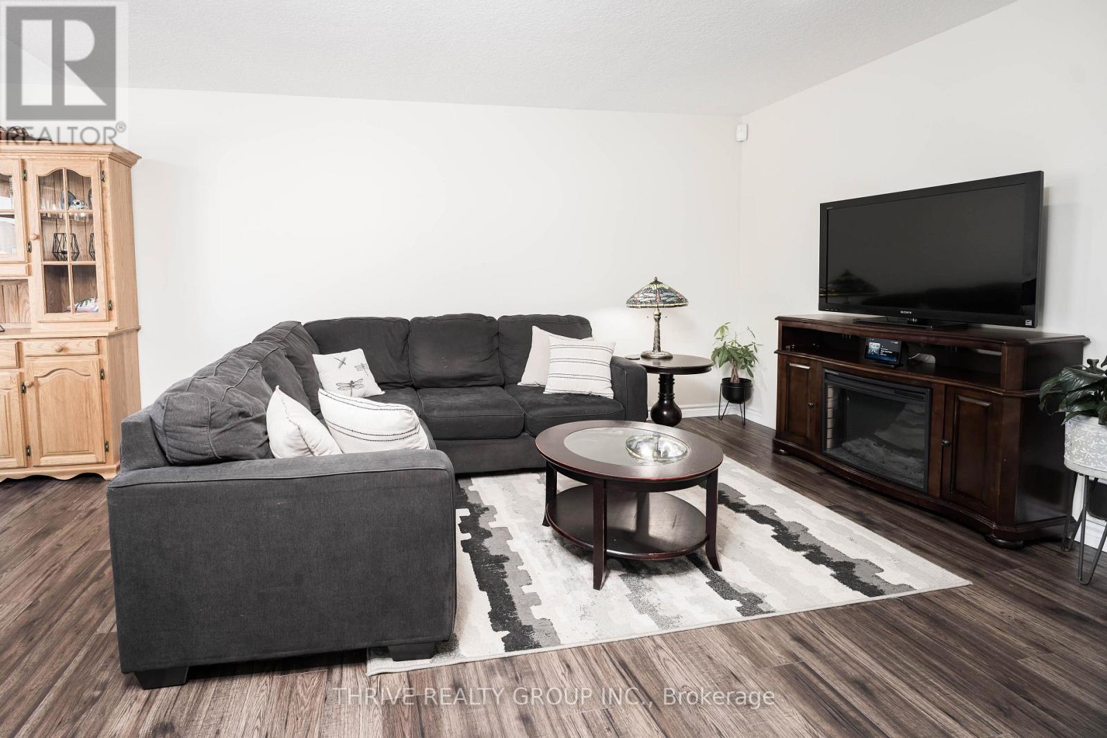 11 Westlake Drive, St. Thomas, Ontario  N5P 0B1 - Photo 10 - X12815158