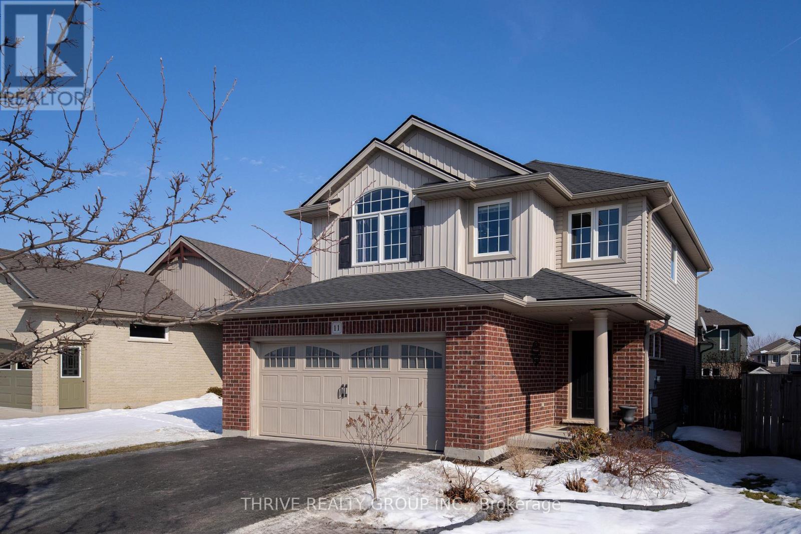11 Westlake Drive, St. Thomas, Ontario  N5P 0B1 - Photo 2 - X12815158